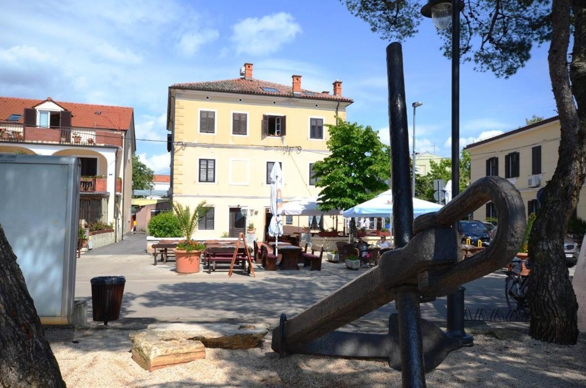 Apartments Radomir Fažana エクステリア 写真